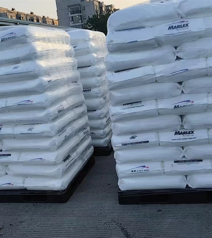 Hdpe Blow Molding Marlex HXM 50100 Polyethylene For Shipping Containers suppliers